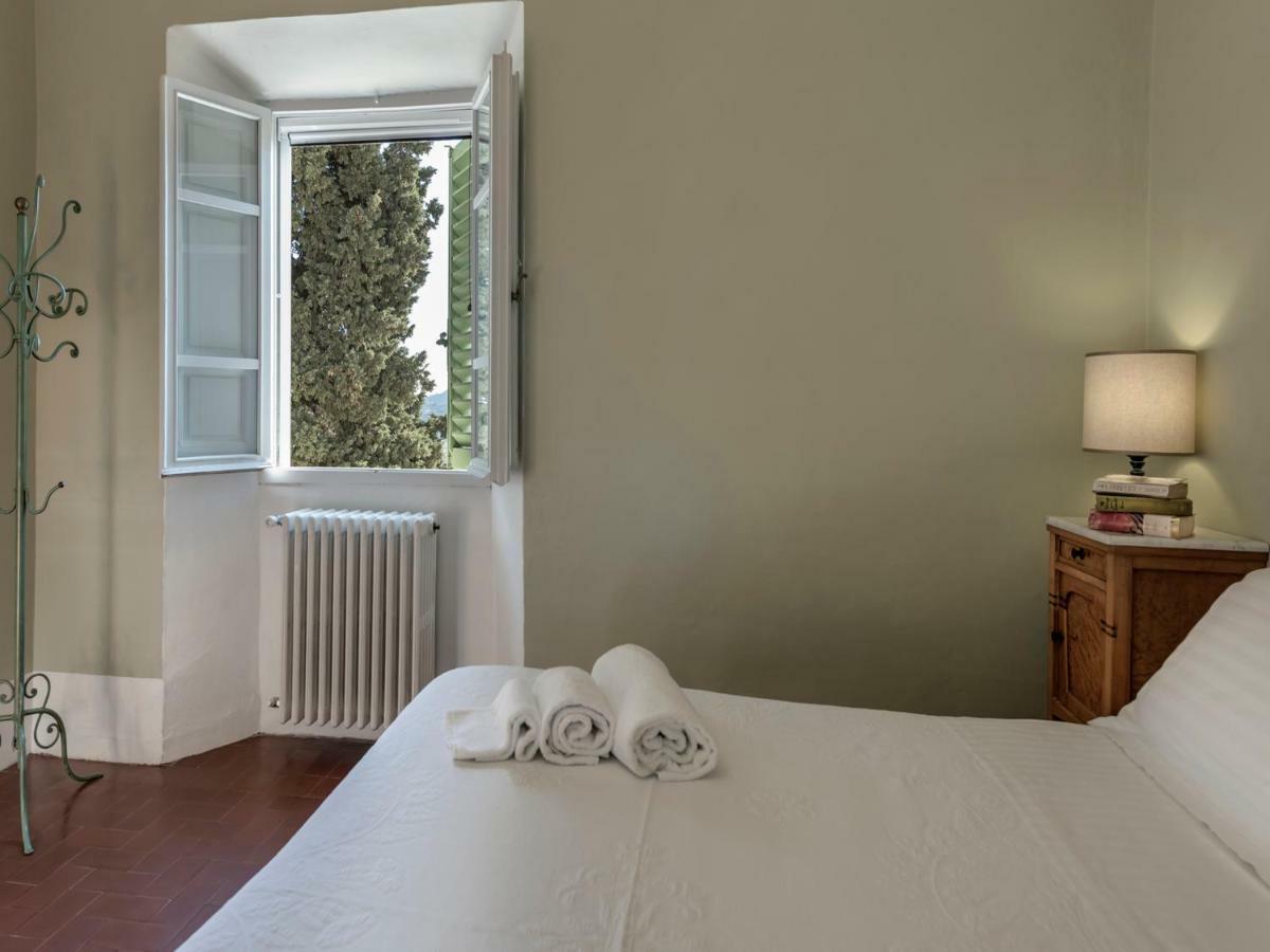 Tenuta Di Capezzana Bed and Breakfast Seano Εξωτερικό φωτογραφία