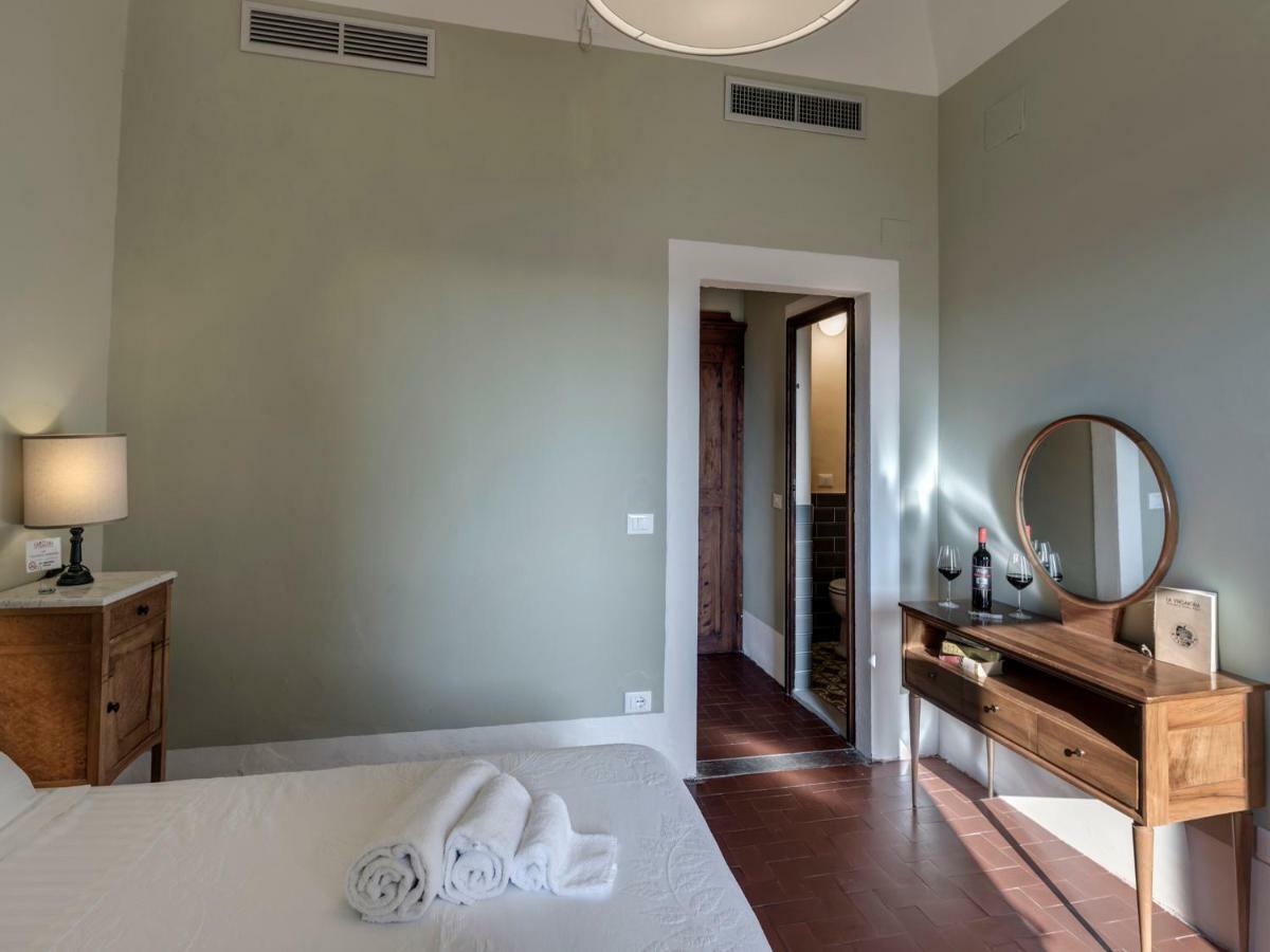 Tenuta Di Capezzana Bed and Breakfast Seano Εξωτερικό φωτογραφία